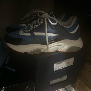 I am selling my Dior B22 Good condition, size 45 blue light, blue, black, orange